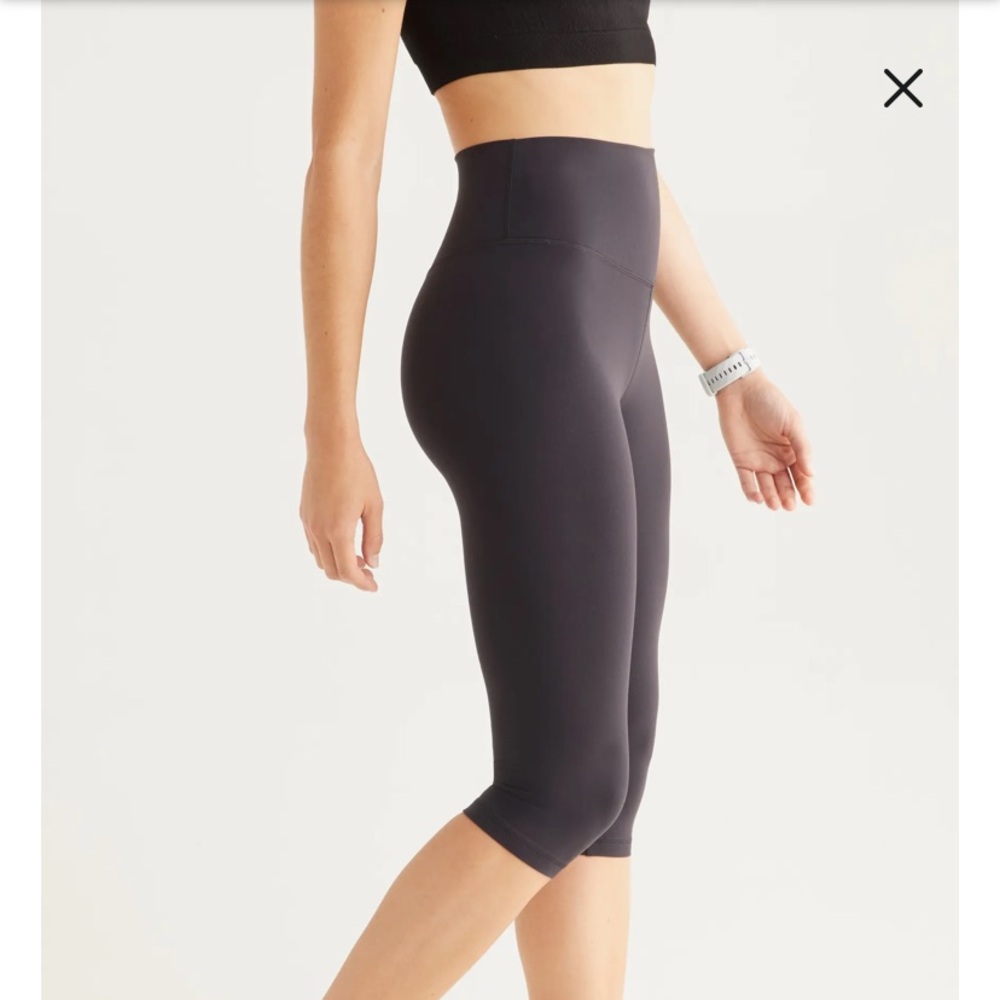 Zella Studio Luxe High Waist Black Capri Leggings Size Small